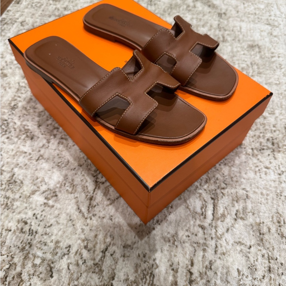 Hermes Oran Sandal 38.5